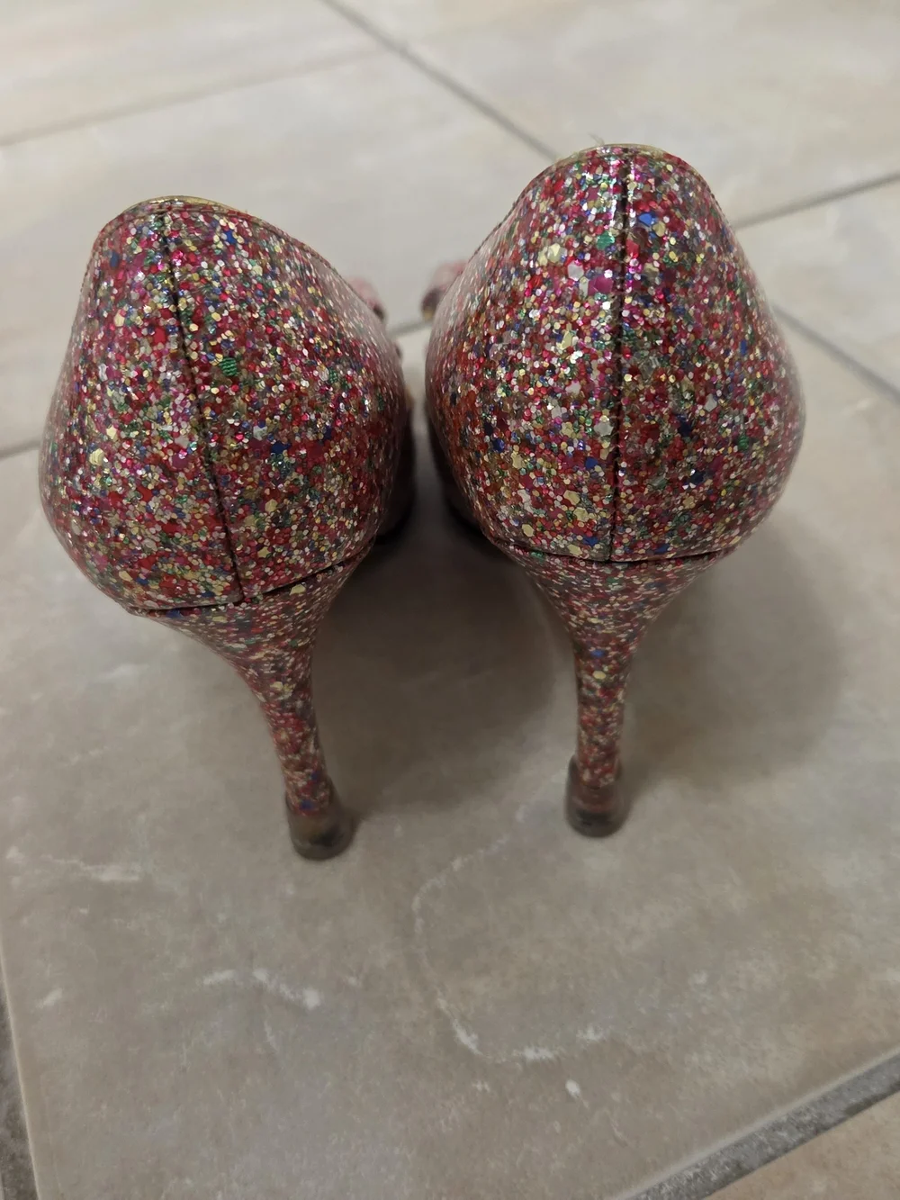 Kate Spade - Krysta Glitter Pumps w/Bow - Size 8